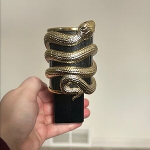 Bath & Body Works: Gold and Black Snake Reptile Wall Plug-In